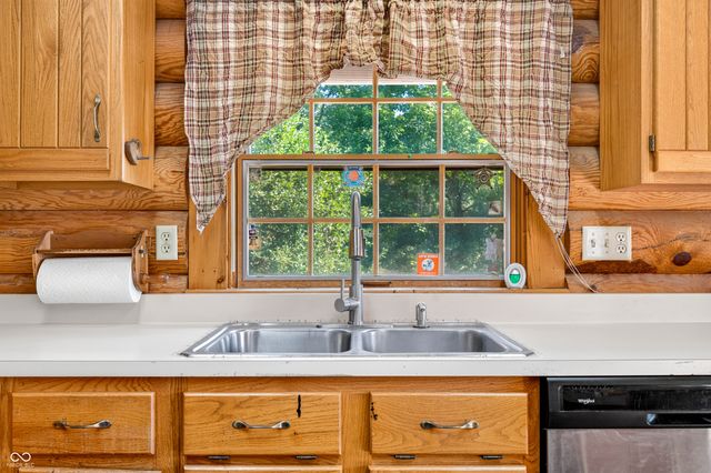 1222 Old State Road 46, Nashville, IN 47448