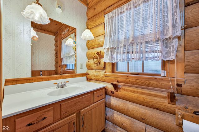 1222 Old State Road 46, Nashville, IN 47448