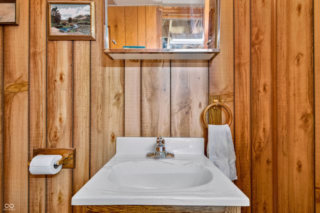 1222 Old State Road 46, Nashville, IN 47448