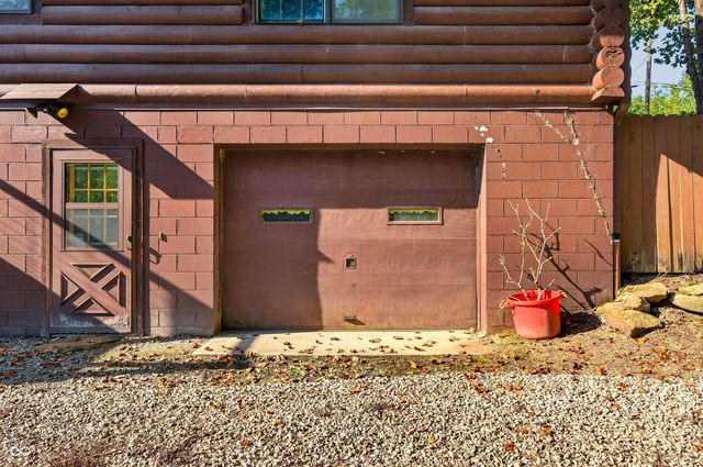 1222 Old State Road 46, Nashville, IN 47448