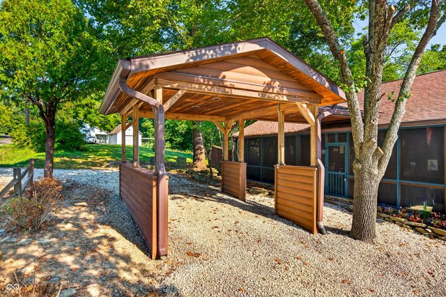1222 Old State Road 46, Nashville, IN 47448