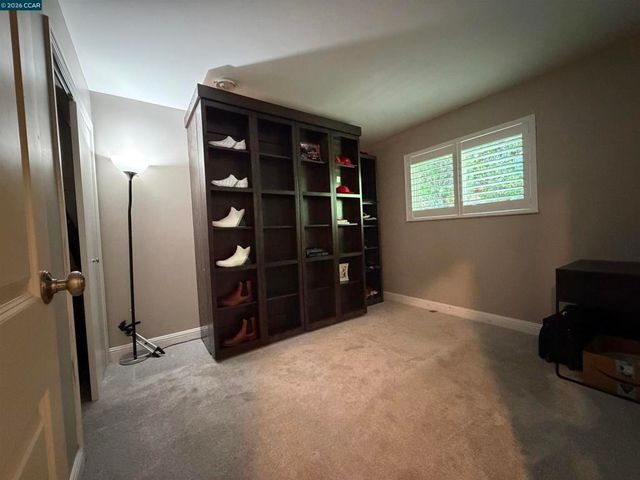 930 Sassel Avenue, Concord, CA 94518