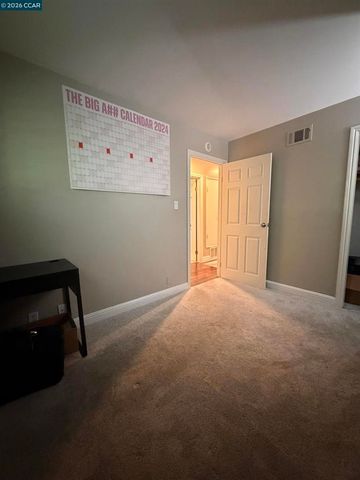 930 Sassel Avenue, Concord, CA 94518