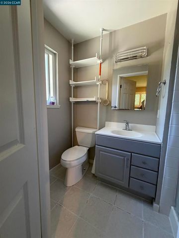 930 Sassel Avenue, Concord, CA 94518