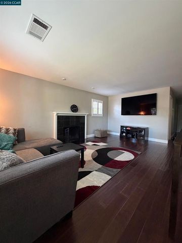 930 Sassel Avenue, Concord, CA 94518