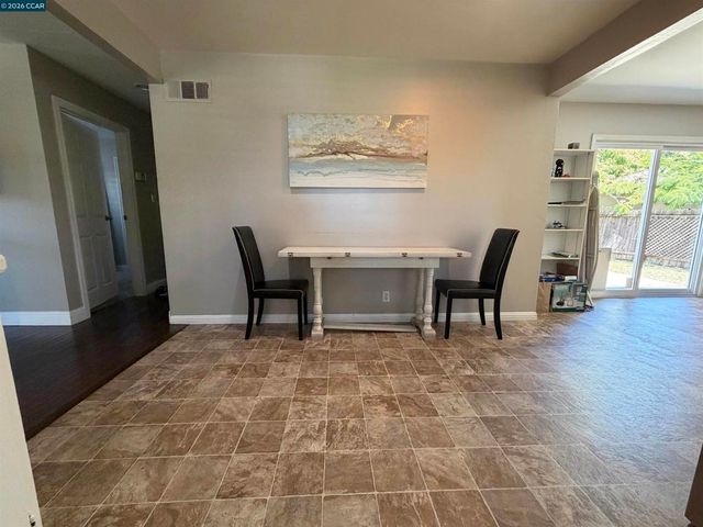 930 Sassel Avenue, Concord, CA 94518