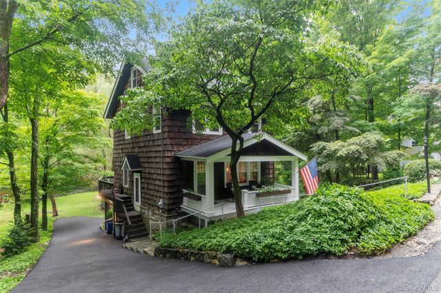 28 Inningwood Road, Ossining, NY 10562