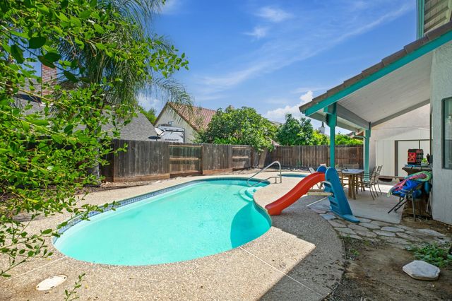 2501 Merle Ave, Modesto, CA 95355
