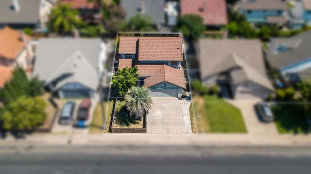 2501 Merle Ave, Modesto, CA 95355
