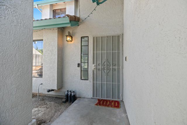 2501 Merle Ave, Modesto, CA 95355