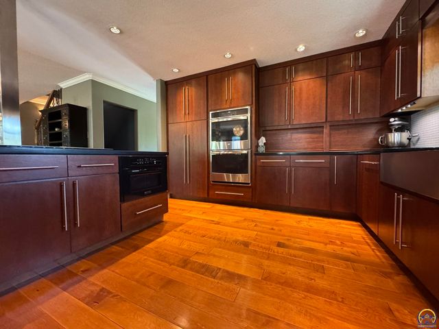 4415 SE West Edge RD, Topeka, KS 66609