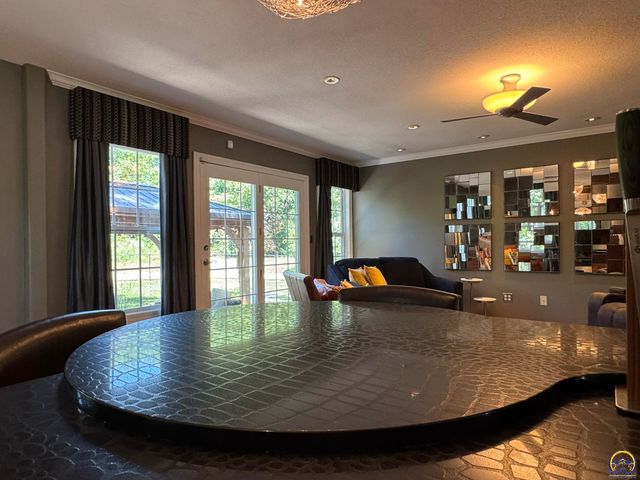 4415 SE West Edge RD, Topeka, KS 66609