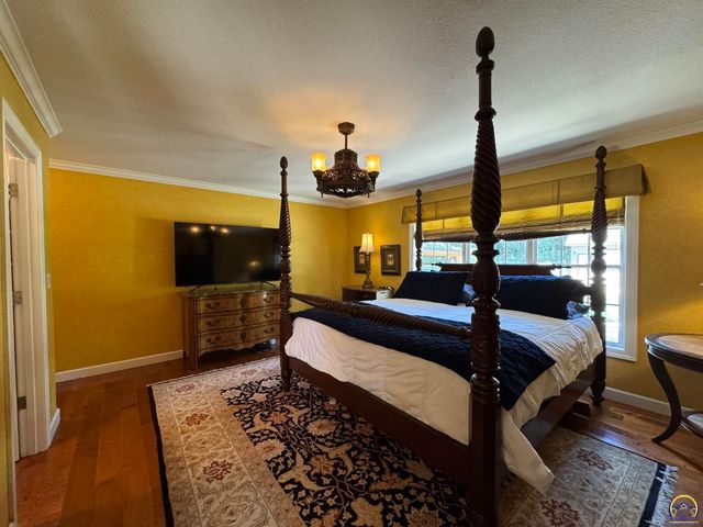 4415 SE West Edge RD, Topeka, KS 66609