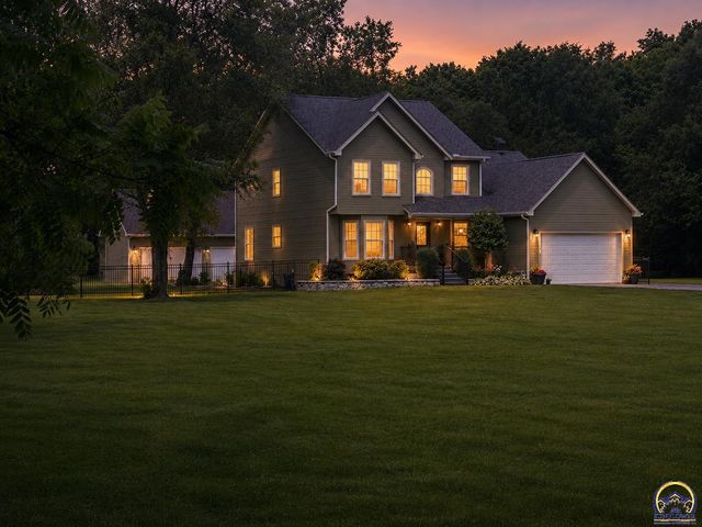 4415 SE West Edge RD, Topeka, KS 66609