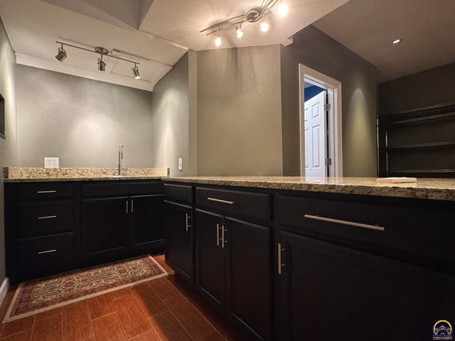 4415 SE West Edge RD, Topeka, KS 66609