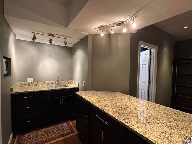 4415 SE West Edge RD, Topeka, KS 66609