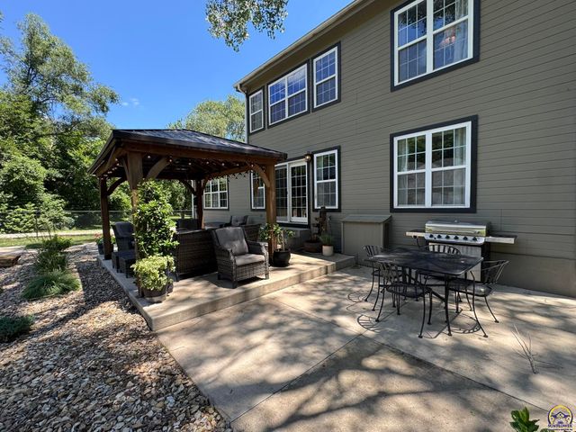 4415 SE West Edge RD, Topeka, KS 66609