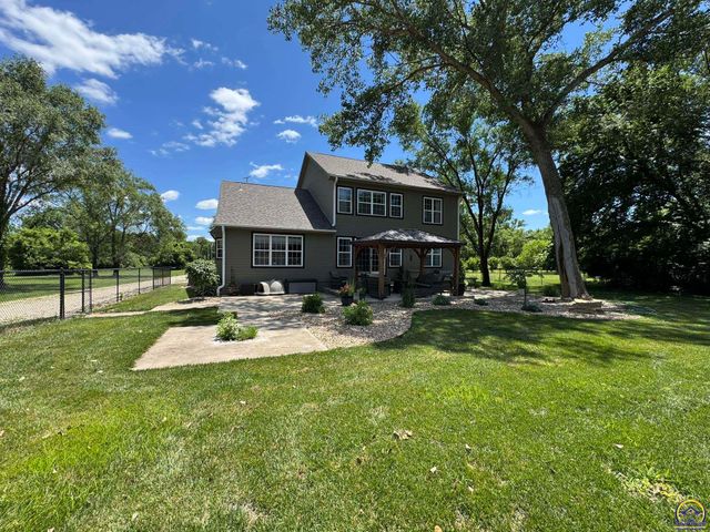 4415 SE West Edge RD, Topeka, KS 66609