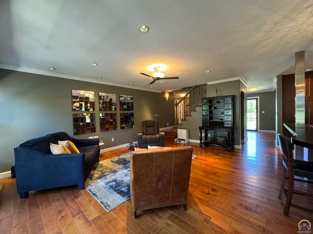 4415 SE West Edge RD, Topeka, KS 66609