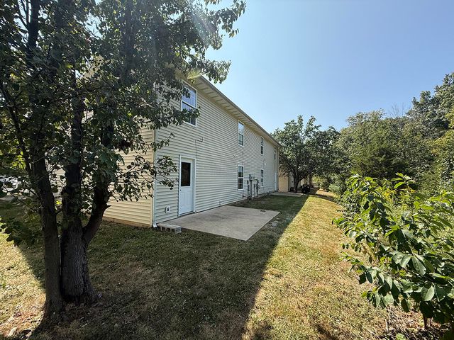 1703 HANOVER BLVD, Columbia, MO 65202