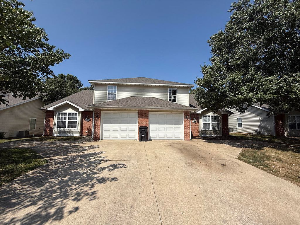 1703 HANOVER BLVD, Columbia, MO 65202