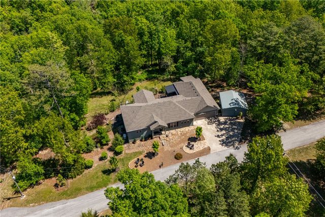 8252 Hickory Tree Lane, Rogers, AR 72756