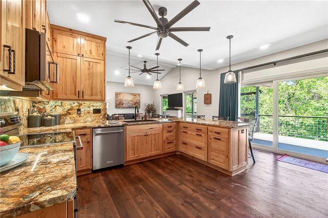 8252 Hickory Tree Lane, Rogers, AR 72756