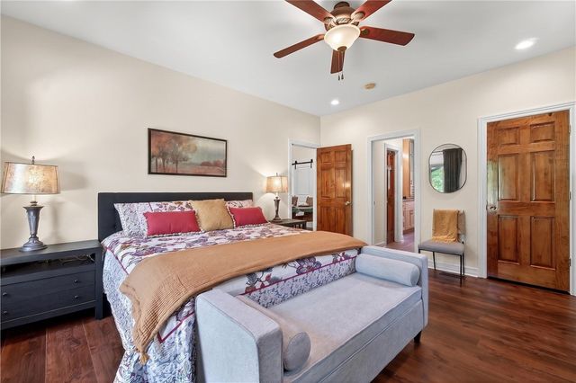 8252 Hickory Tree Lane, Rogers, AR 72756