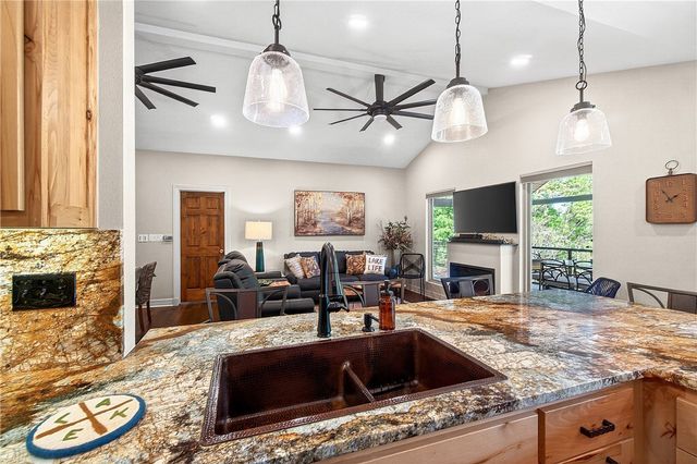 8252 Hickory Tree Lane, Rogers, AR 72756