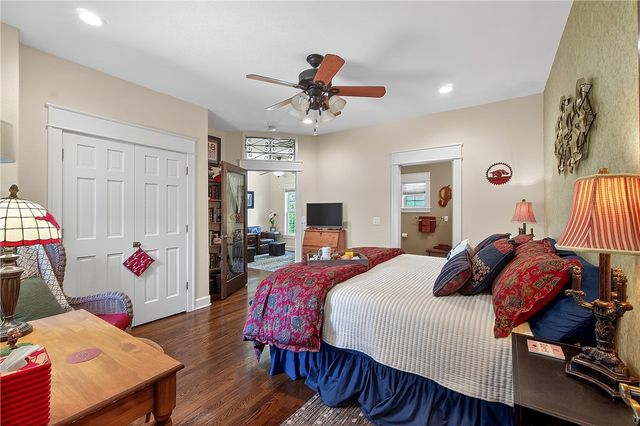 8252 Hickory Tree Lane, Rogers, AR 72756