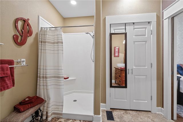 8252 Hickory Tree Lane, Rogers, AR 72756