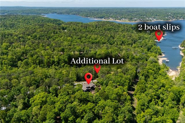 8252 Hickory Tree Lane, Rogers, AR 72756