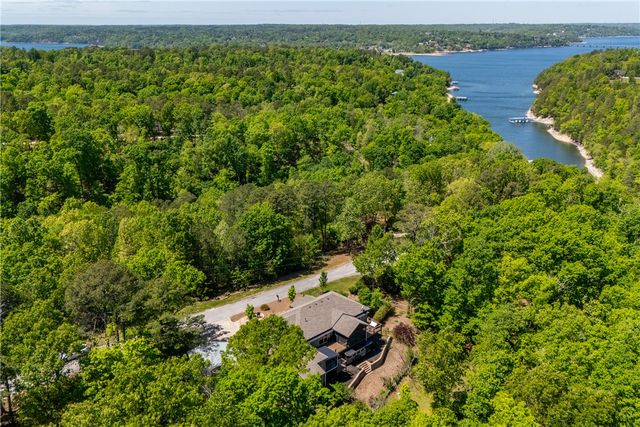 8252 Hickory Tree Lane, Rogers, AR 72756