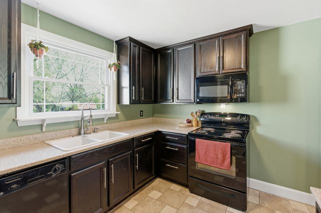 805 River Pass, Madison, TN 37115