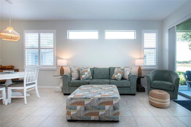 1205 HUNTINGTON GREENS DRIVE, Sun City Center, FL 33573