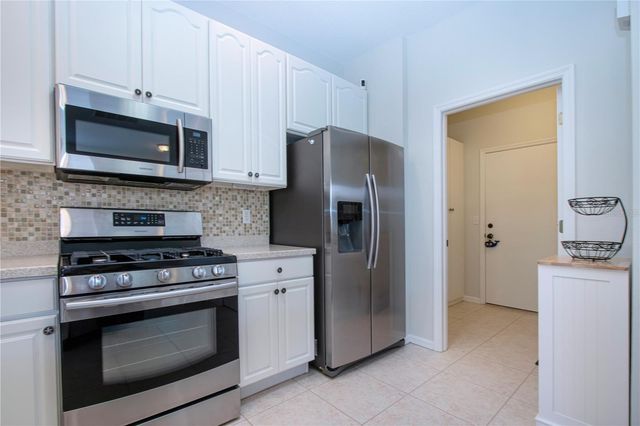 1205 HUNTINGTON GREENS DRIVE, Sun City Center, FL 33573