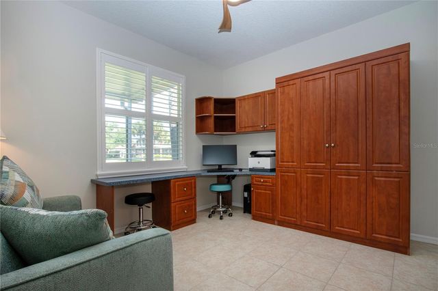 1205 HUNTINGTON GREENS DRIVE, Sun City Center, FL 33573