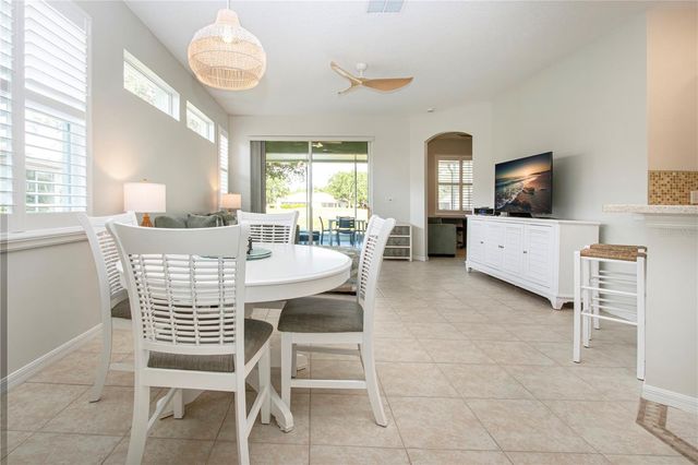 1205 HUNTINGTON GREENS DRIVE, Sun City Center, FL 33573