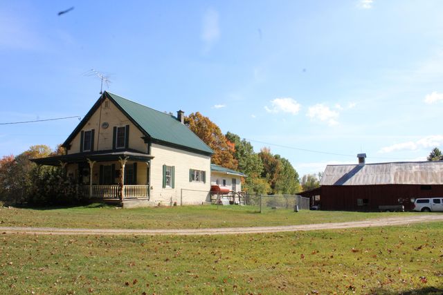 156 Hardscrabble Road, Cadyville, NY 12918