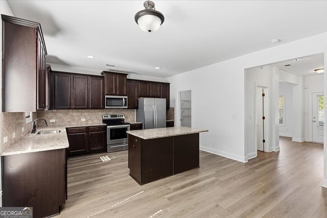 1078 Hartwell Road, Locust Grove, GA 30248