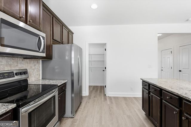 1078 Hartwell Road, Locust Grove, GA 30248