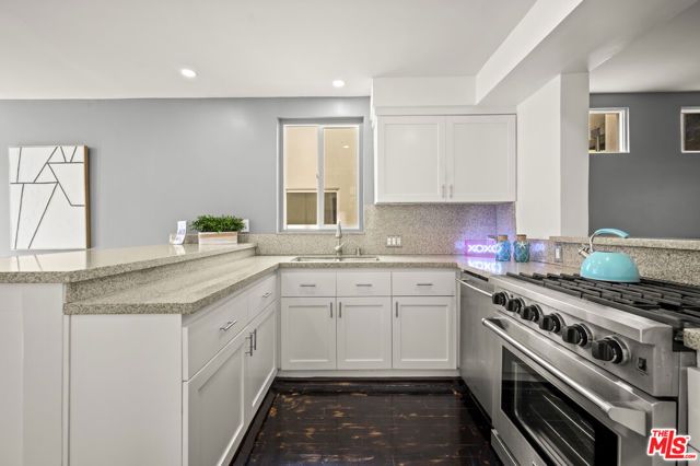 9827 Yoakum Drive, Beverly Hills, CA 90210