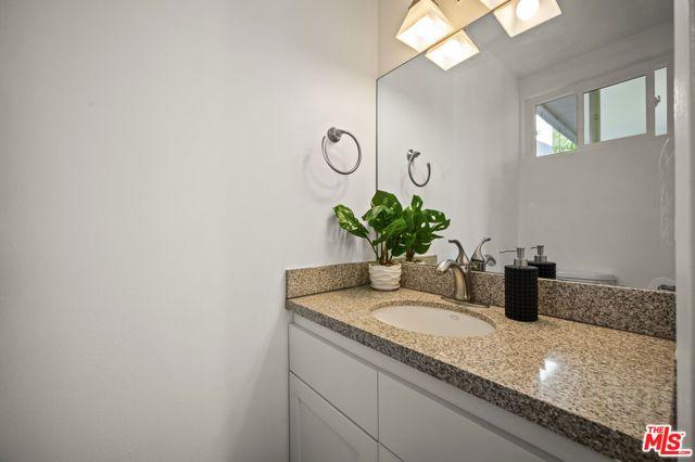 9827 Yoakum Drive, Beverly Hills, CA 90210