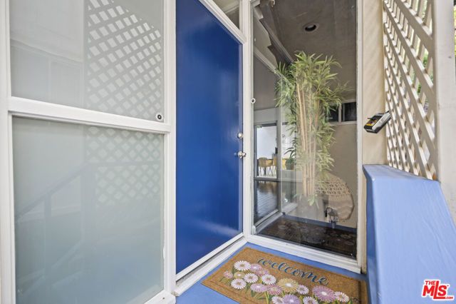 9827 Yoakum Drive, Beverly Hills, CA 90210