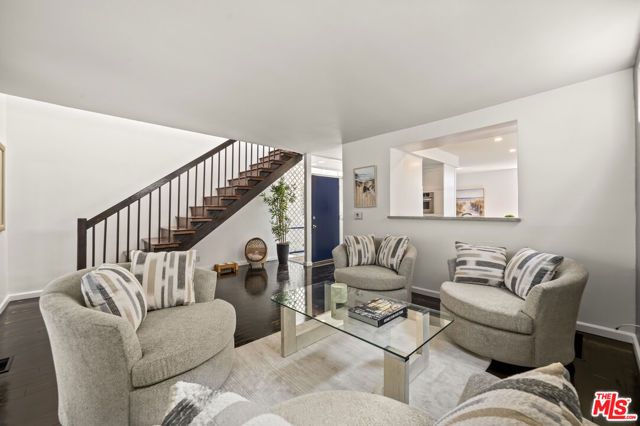 9827 Yoakum Drive, Beverly Hills, CA 90210