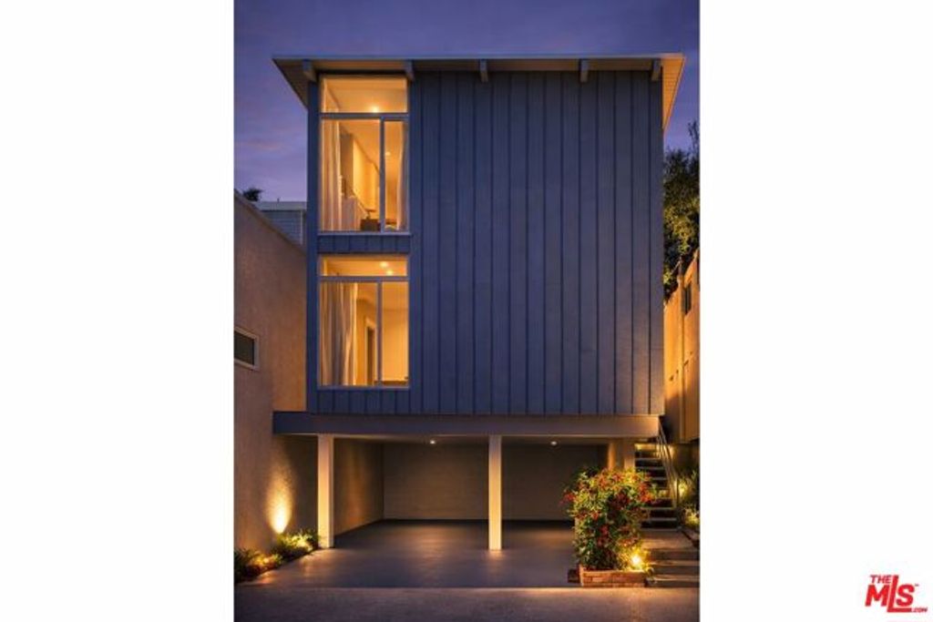 9827 Yoakum Drive, Beverly Hills, CA 90210