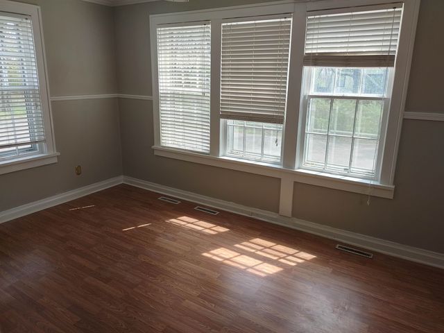 165 COLLEGE ST, Savannah, TN 38372