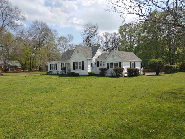 165 COLLEGE ST, Savannah, TN 38372