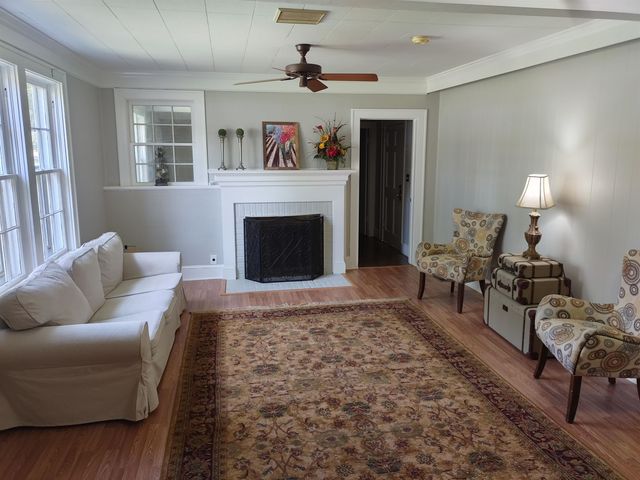 165 COLLEGE ST, Savannah, TN 38372