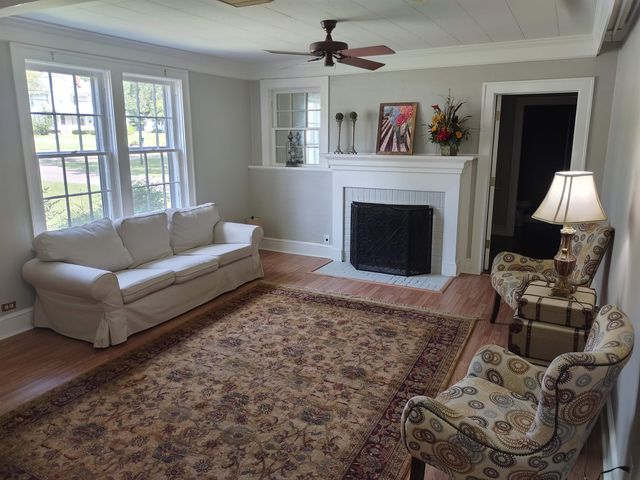 165 COLLEGE ST, Savannah, TN 38372